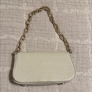 Zara Cream Croc-Embossed Shoulder Bag with Gold Chain